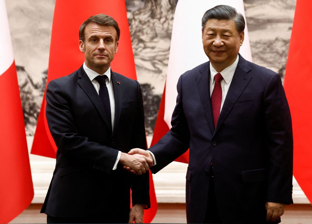Como o prestígio diplomático da China pode afetar o papel dos EUA na política global