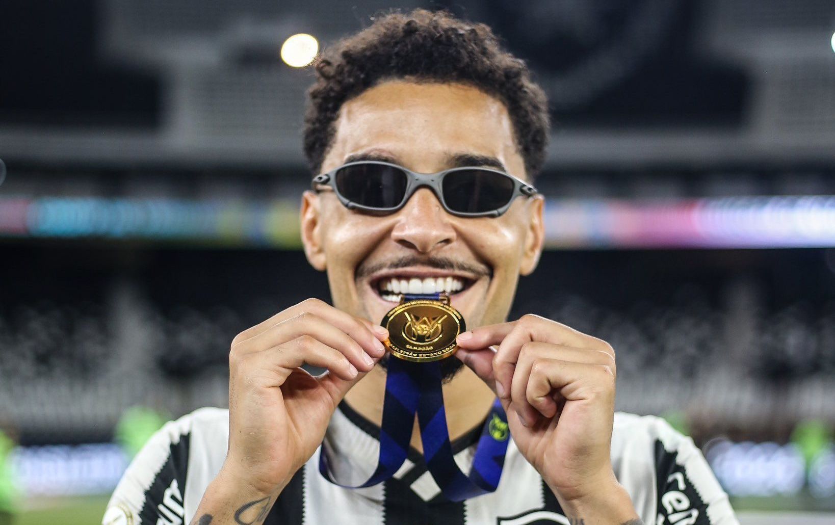 Botafogo anuncia renovação com campeão da Libertadores
