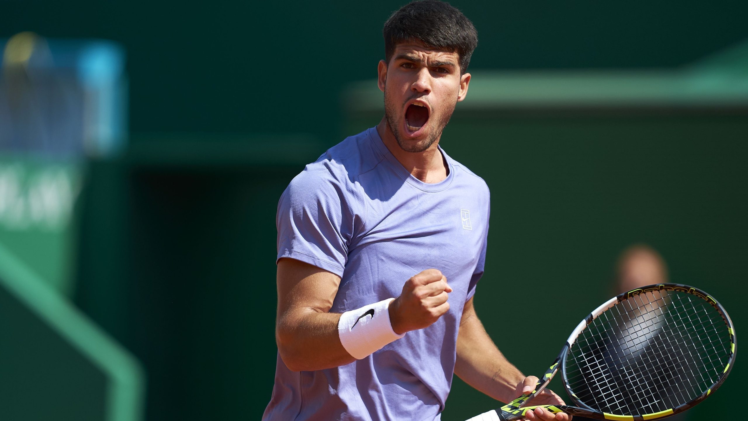 De virada, Alcaraz conquista título em Monte Carlo e sobe no ranking