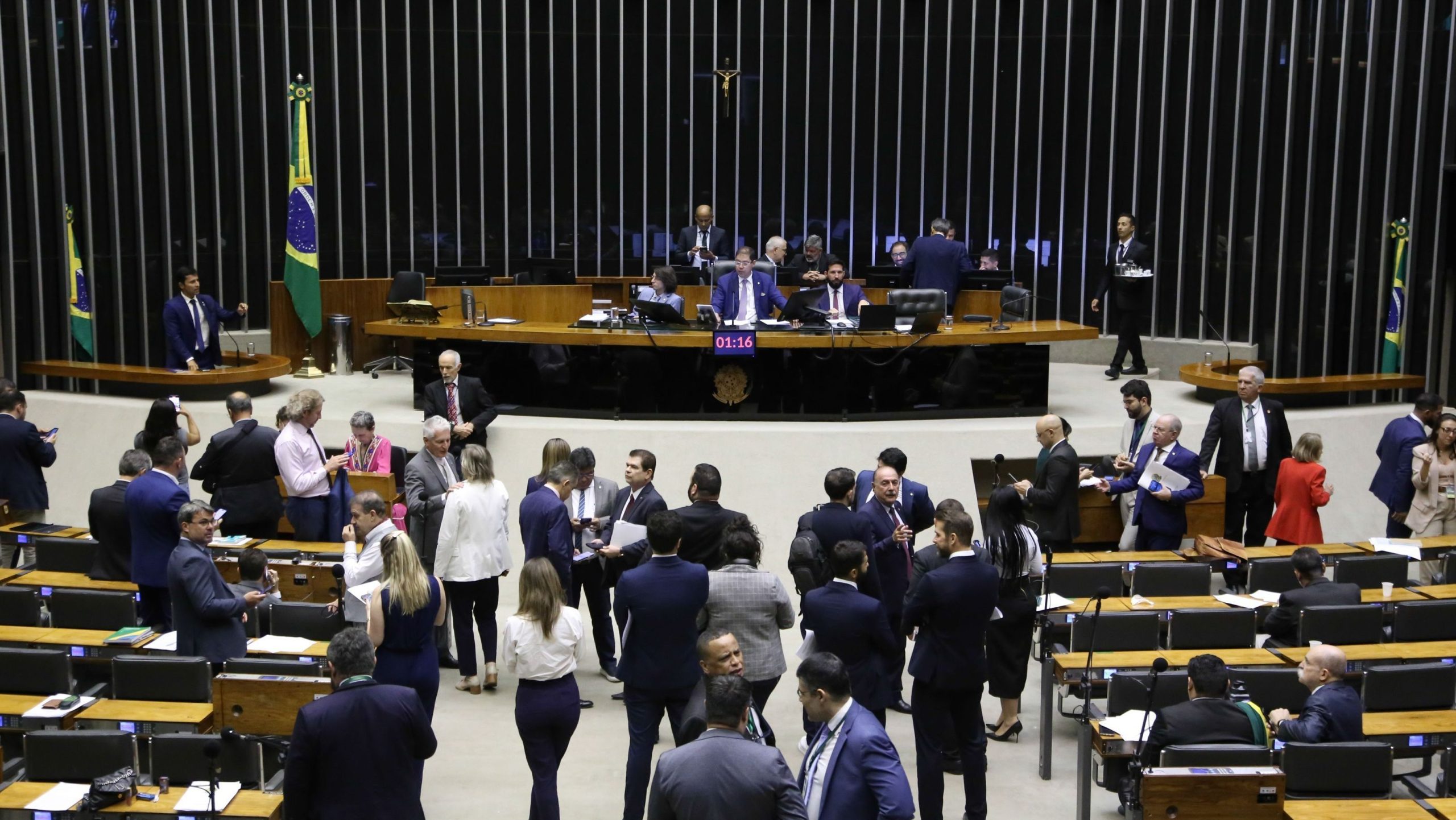 Anistia: liderança do PT avalia que oposição segue sem votos suficientes