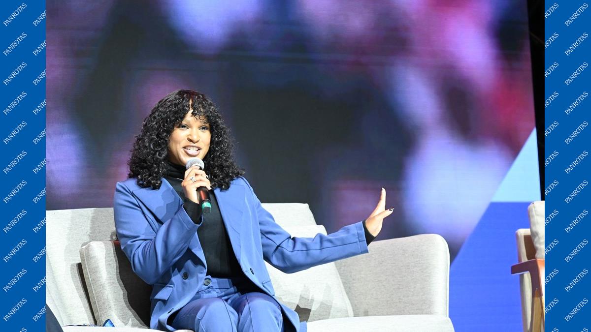 Plateia da SAP Concur se rende à Rebeca Andrade