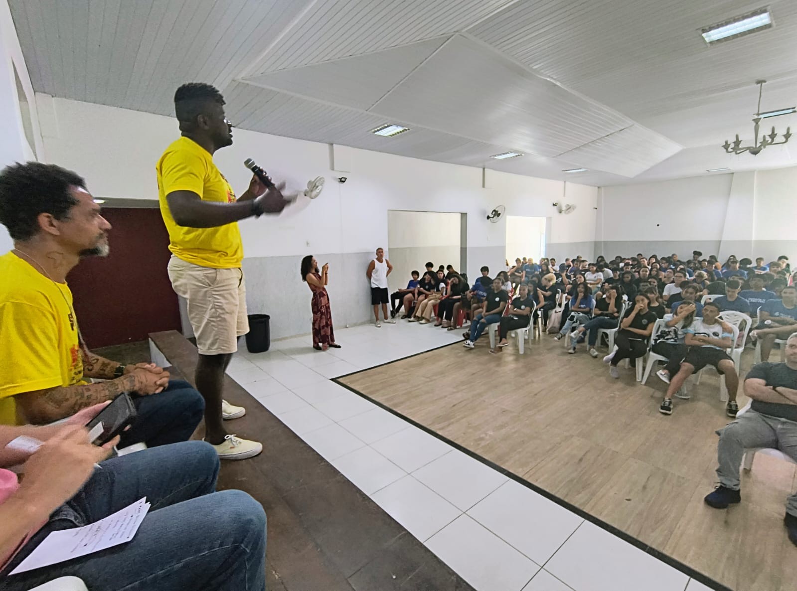 “Olhar da Perifa” promove oficinas gratuitas de Direitos Humanos em Cabo Frio