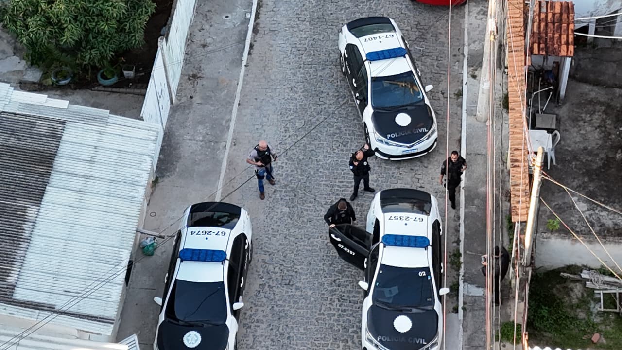Polícia Civil desmonta quadrilha de roubo de cargas em Cabo Frio