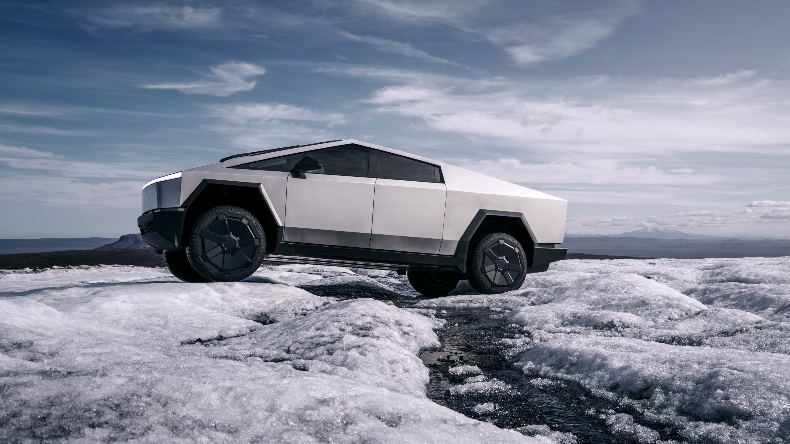 Cybertruck: veja comparação entre picape elétrica de Elon Musk e veículos à venda no Brasil