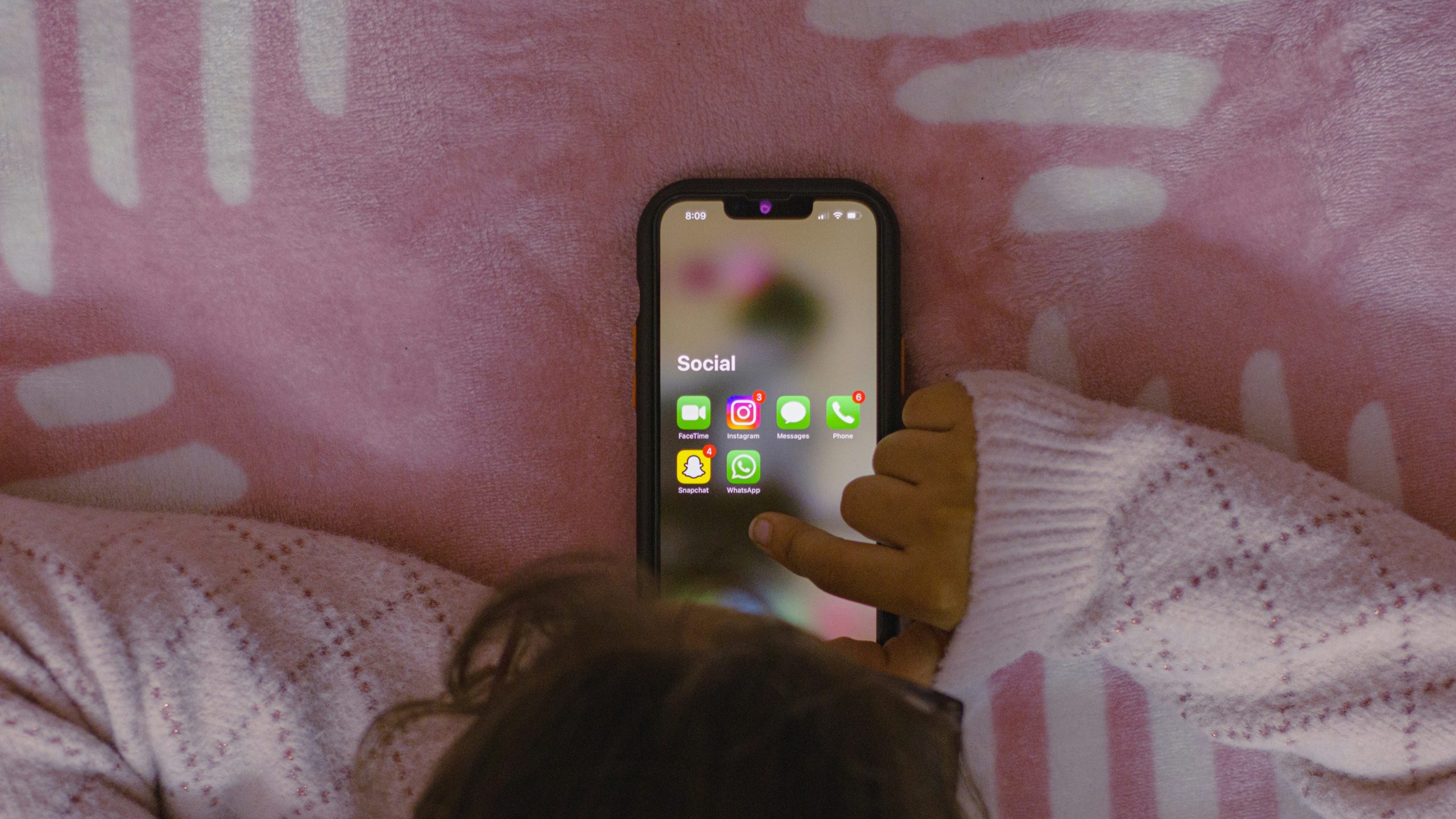 Instagram vai analisar estrutura óssea para verificar idade de menores